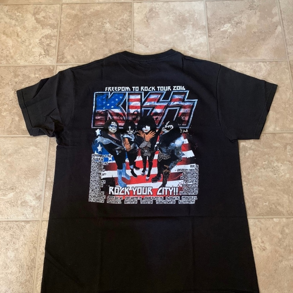 Kiss “rock your city freedom to rock tour - Picture 8 of 9